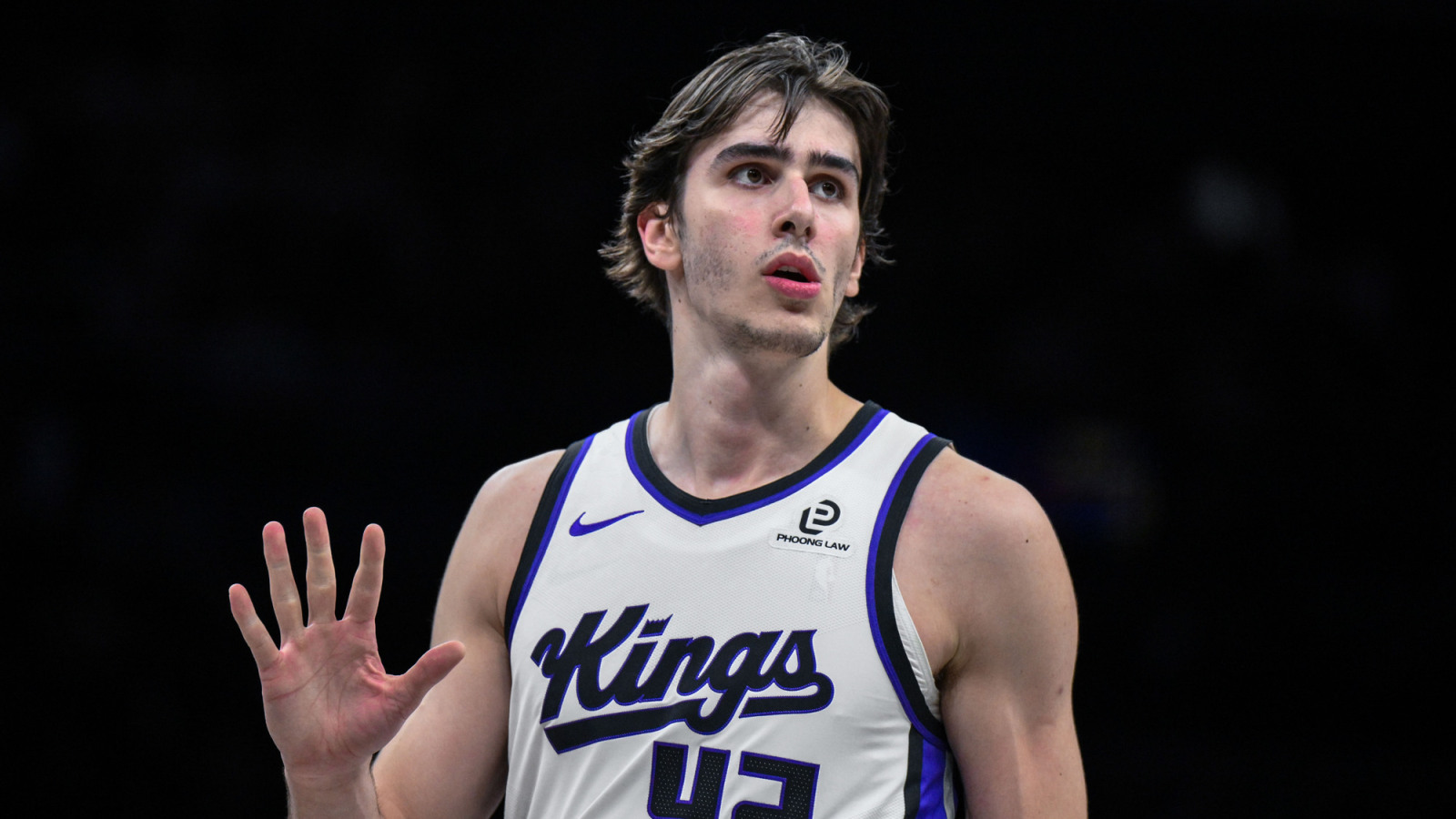 Kings' Maxime Raynaud Suffers Knee Injury, Exits in Wheelchair