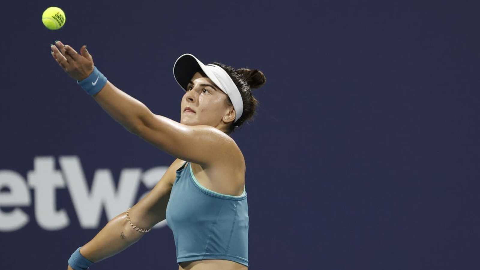 Bianca Andreescu on injury: 'Praying for nothing serious'