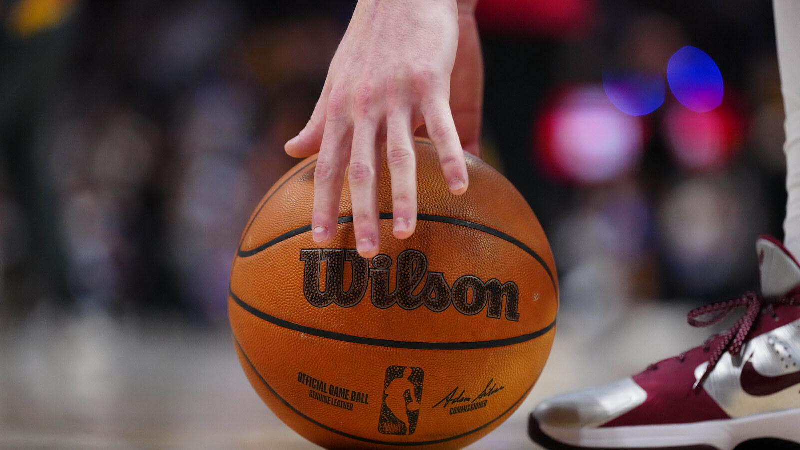 Mavericks Sign Sergio De Larrea To Rookie Contract