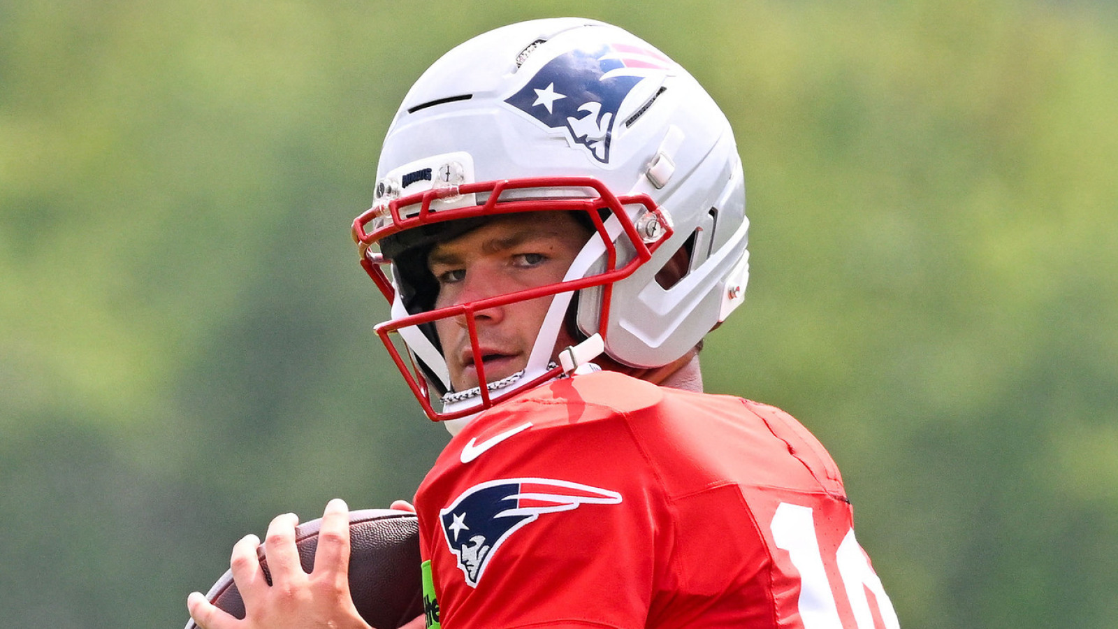 Patriots teammates send strong messages to Drake Maye after Seahawks loss