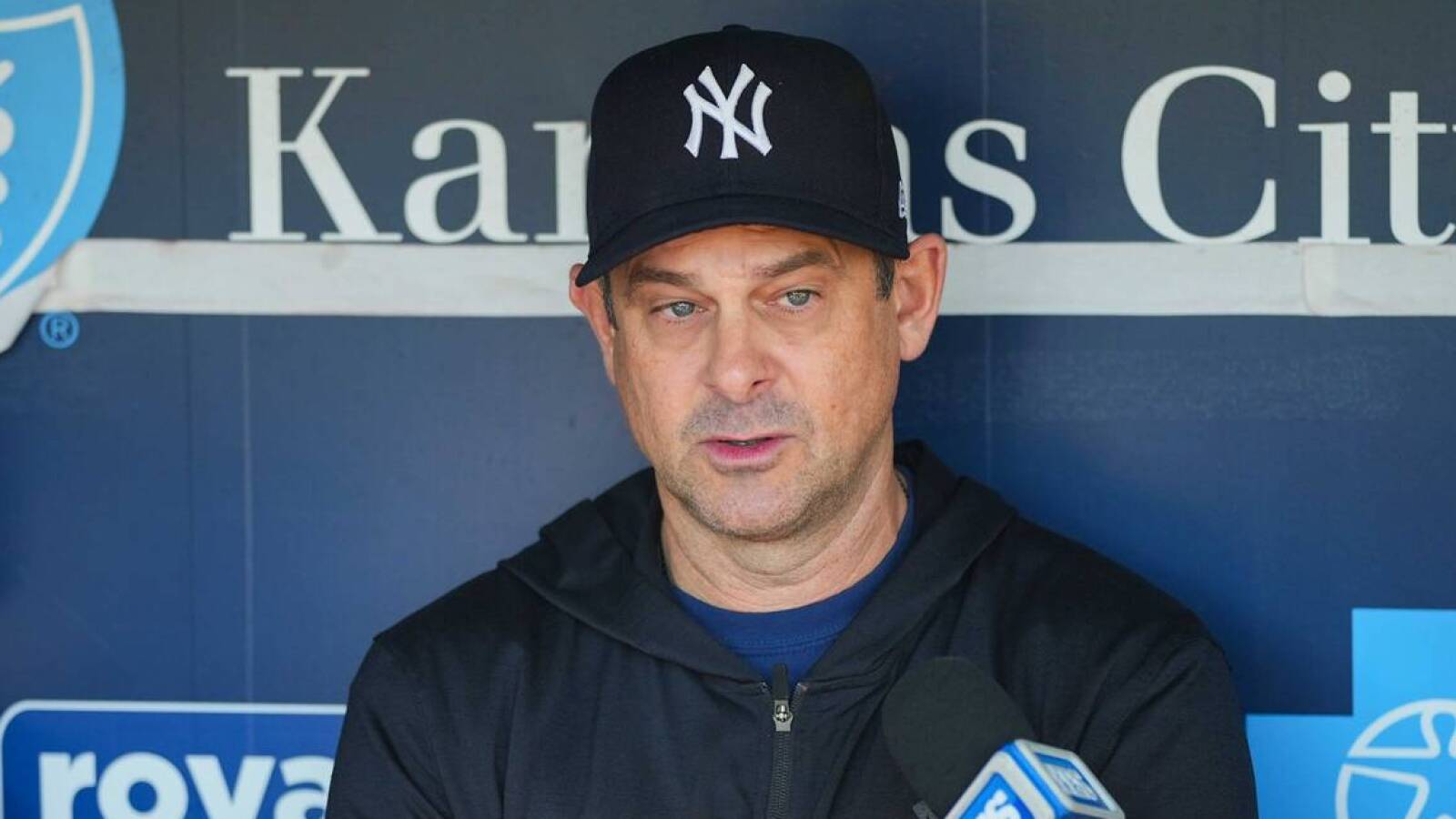 Survey offers warning for Yankees' Aaron Boone, Brian Cashman