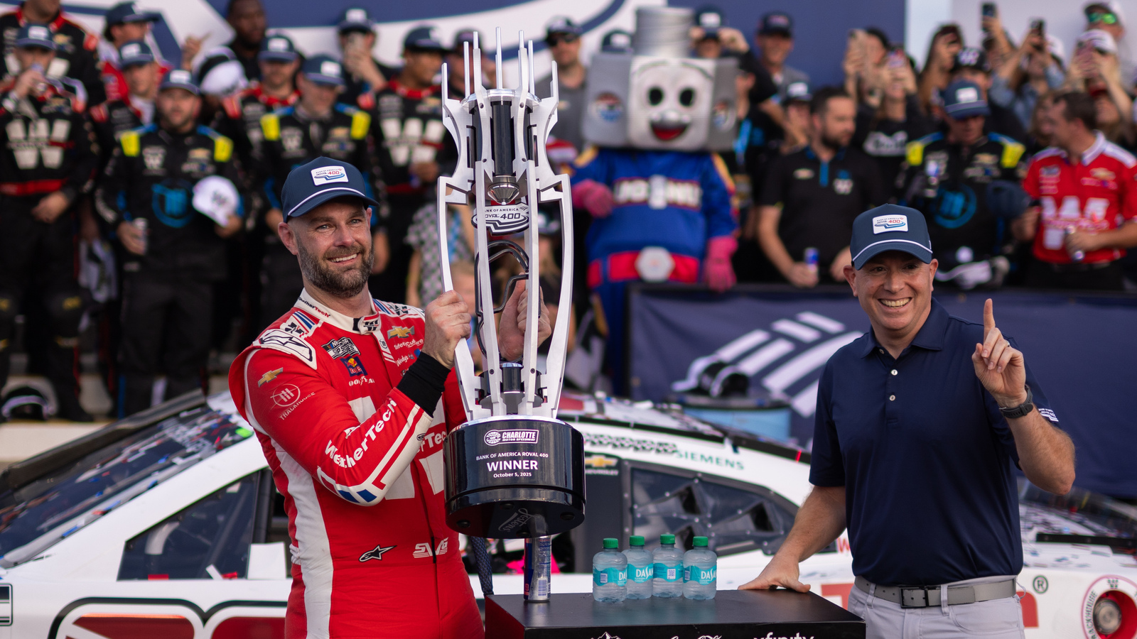 Shane Van Gisbergen Outlines Plan for Road Course Rivalry With Connor Zilisch in 2026