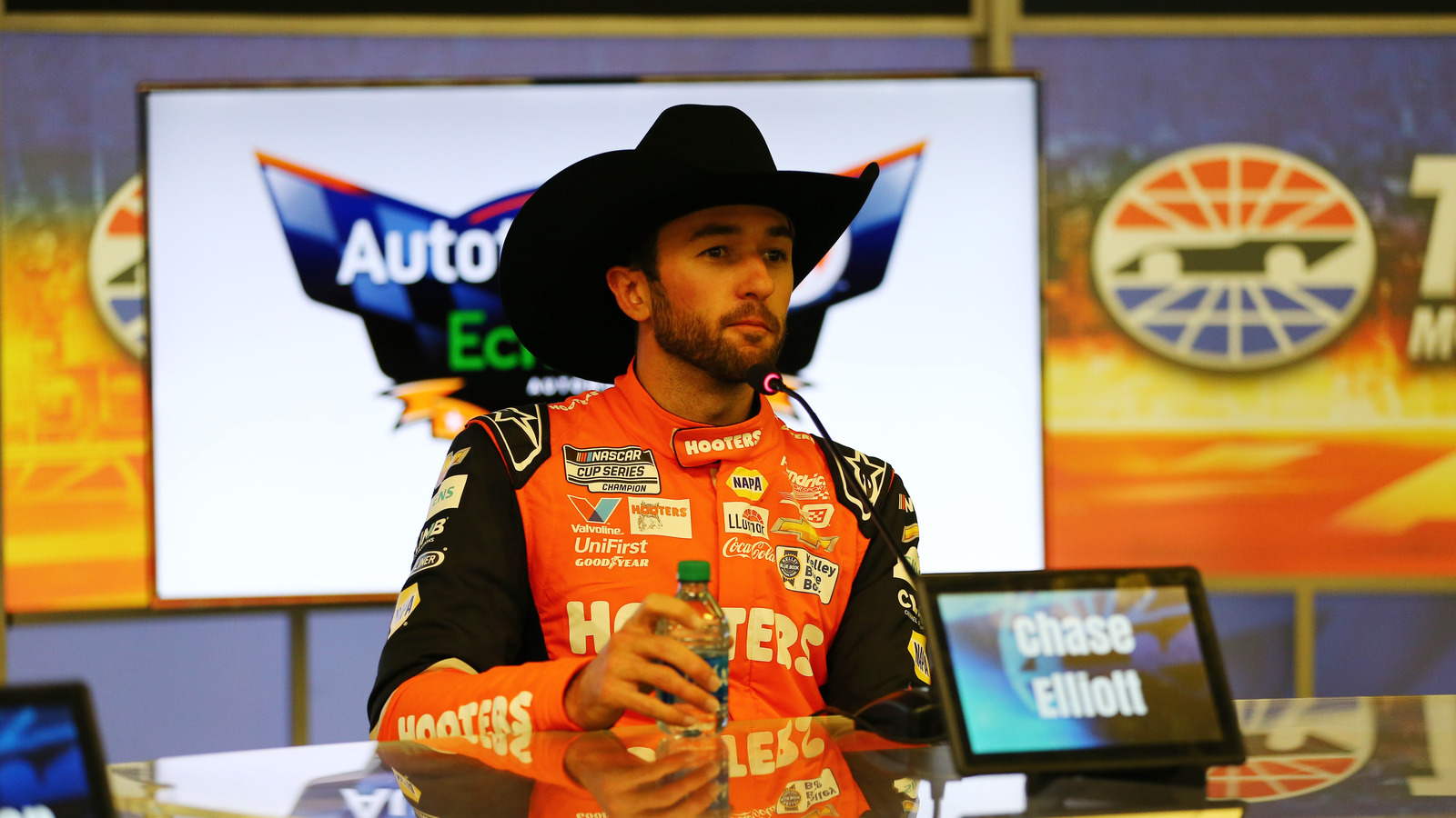 Watch: Chase Elliott reviews his harsh criticism of Texas Motor Speedway after recent triumph
