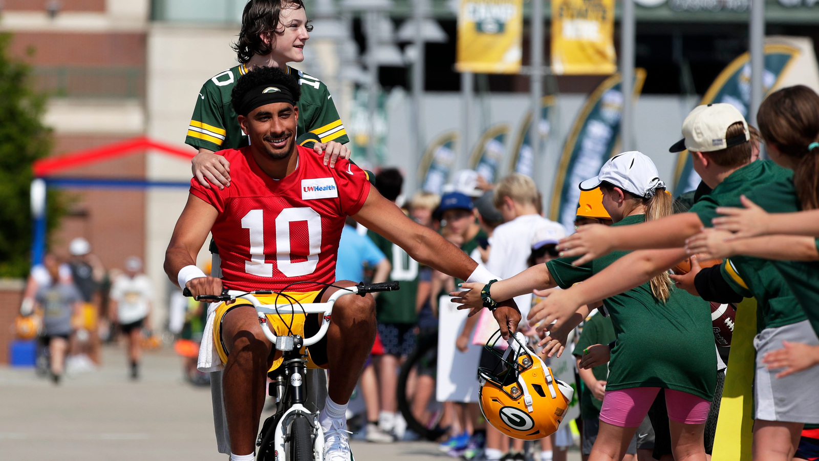 Jordan Love reveals Aaron Rodgers encounter at Steelers-Packers preseason game