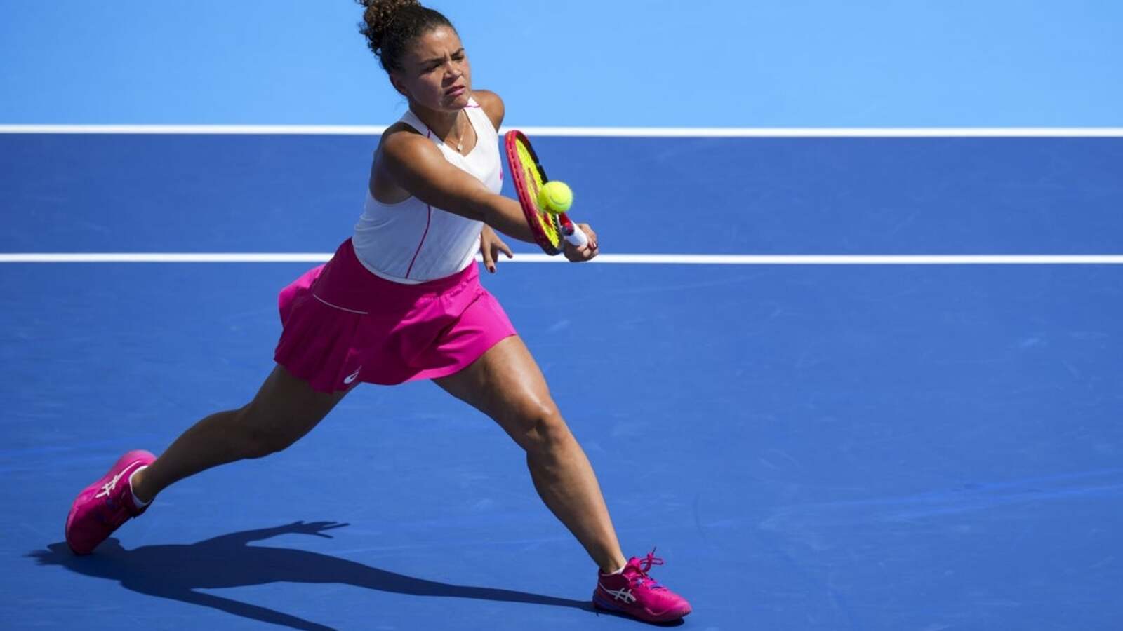 Jasmine Paolini, Barbora Krejcikova take down Americans in Cincinnati