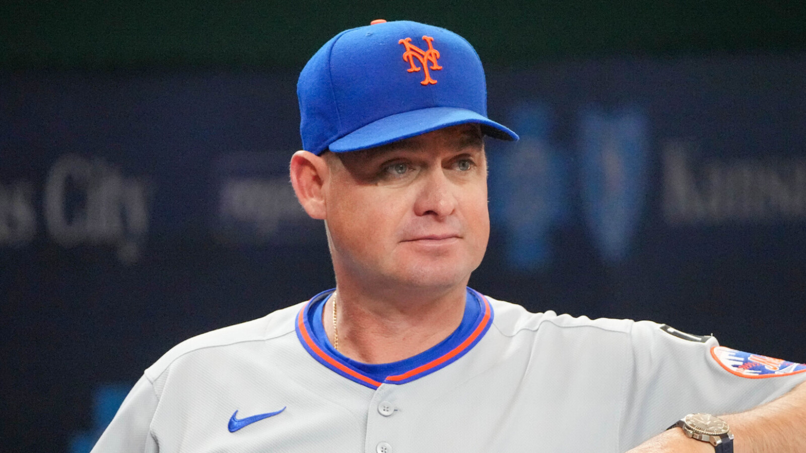 Mets manager tries to defend controversial decision after loss