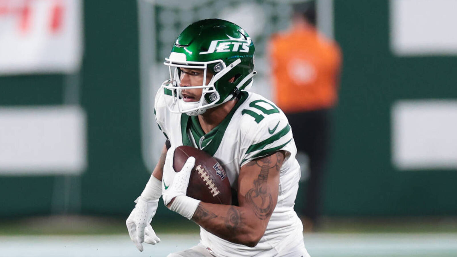 Jets coach praises WR Allen Lazard after woeful season