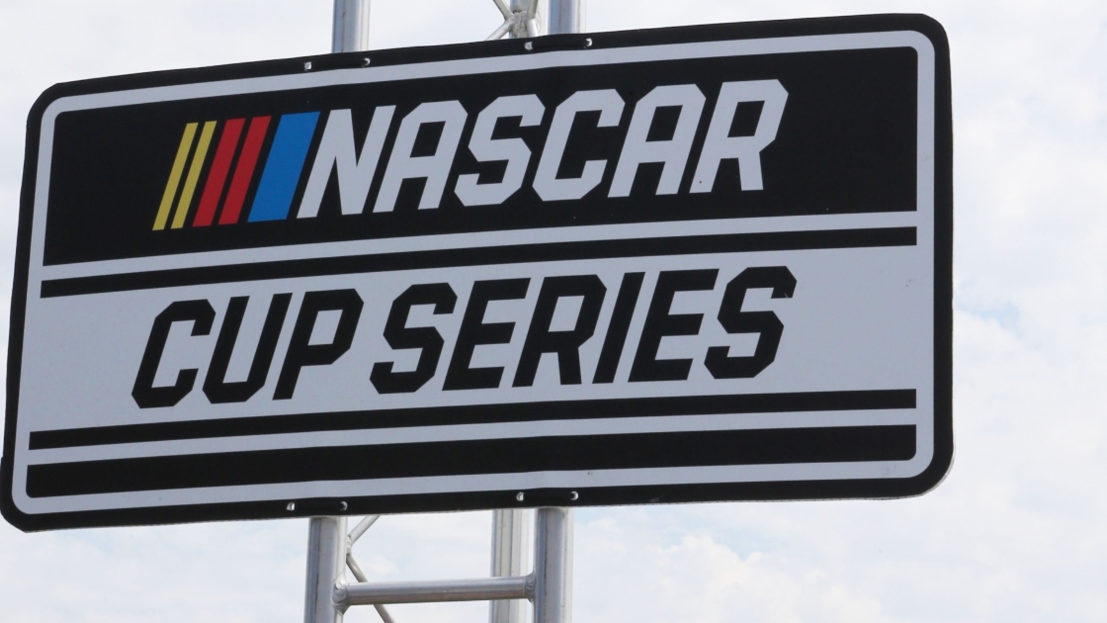 NASCAR insiders predict Championship 4 ahead of Round of 8 finale at Martinsville