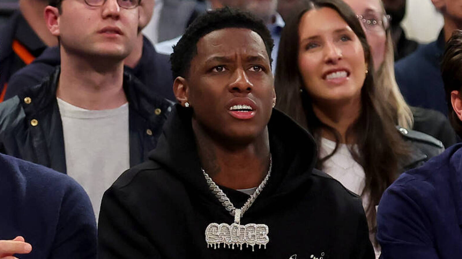 Jets All-Pro had fun encounter with Jessica Alba at NBA playoff game