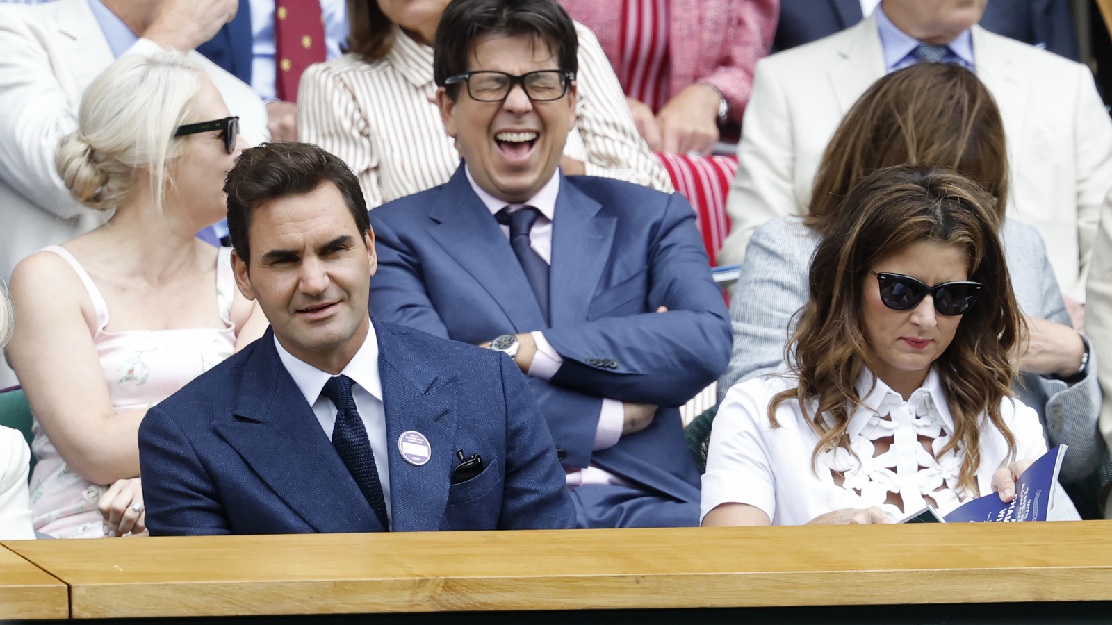 Roger Federer announces his on-court return for a Shanghai Masters doubles match