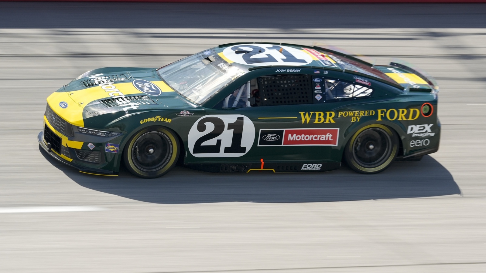 Watch: Josh Berry crashes shortly after restart in Goodyear 400