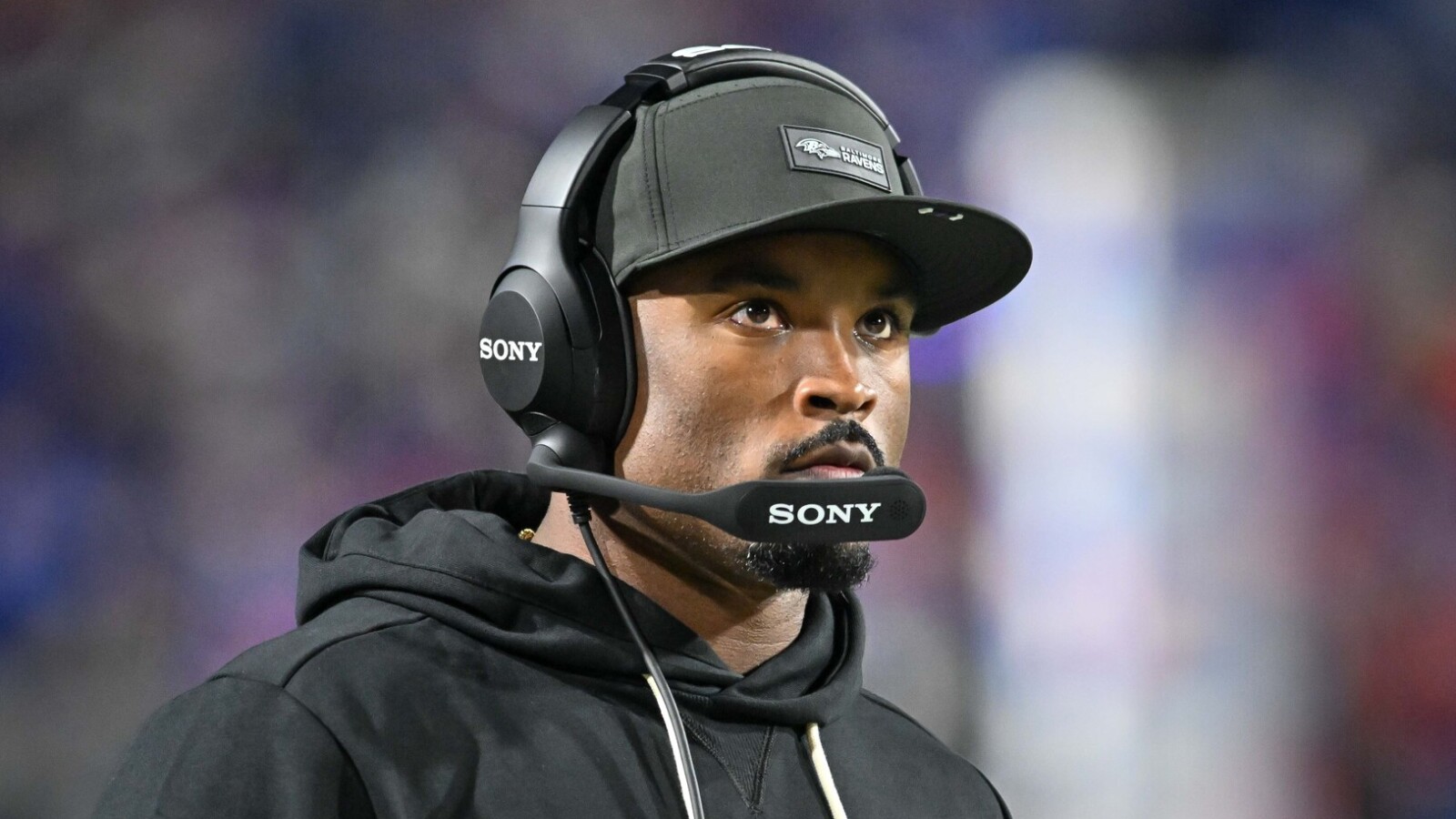 Ravens sticking with DC despite shockingly poor defensive performance