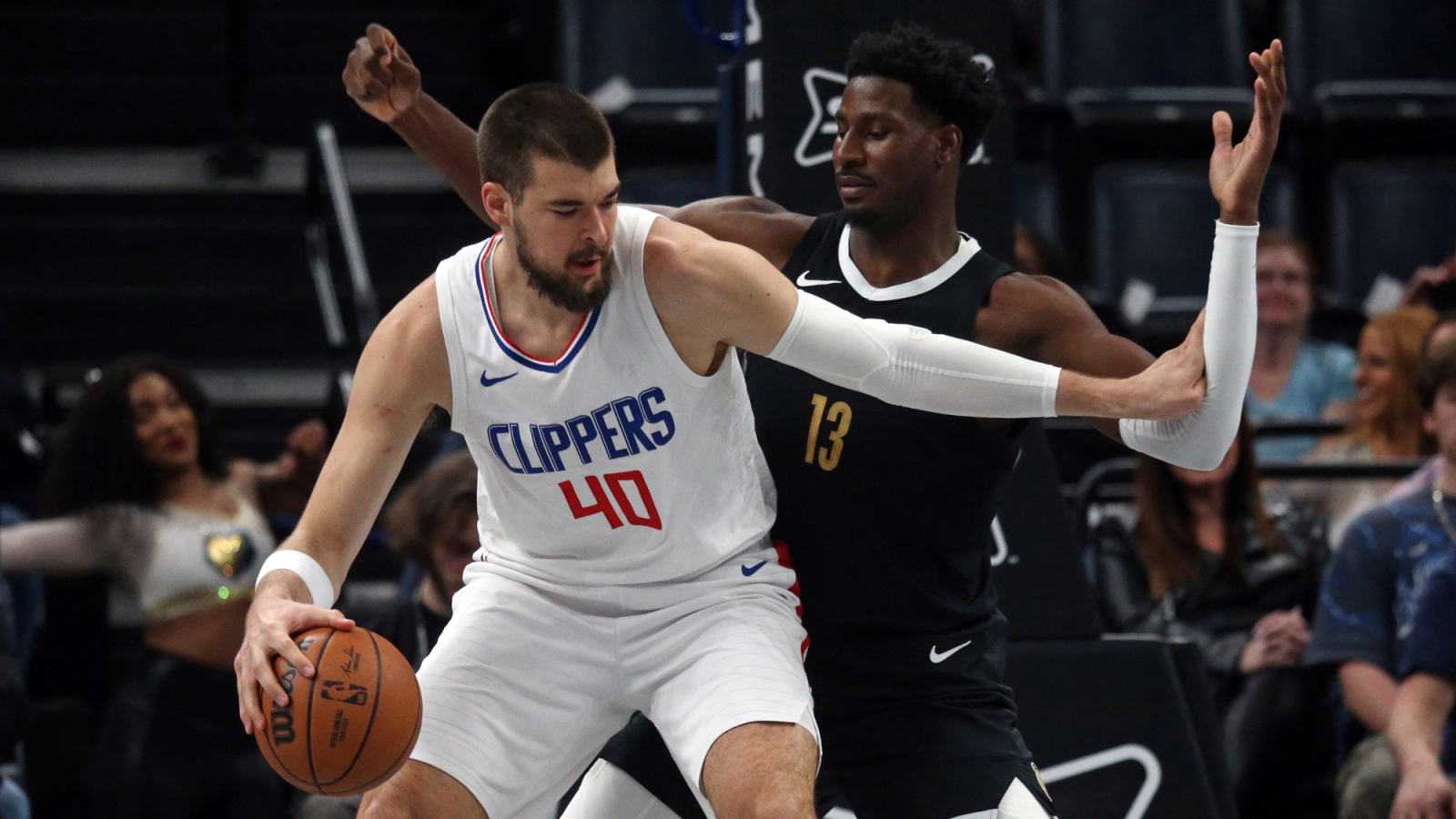 Clippers to extend center coming off career-best season
