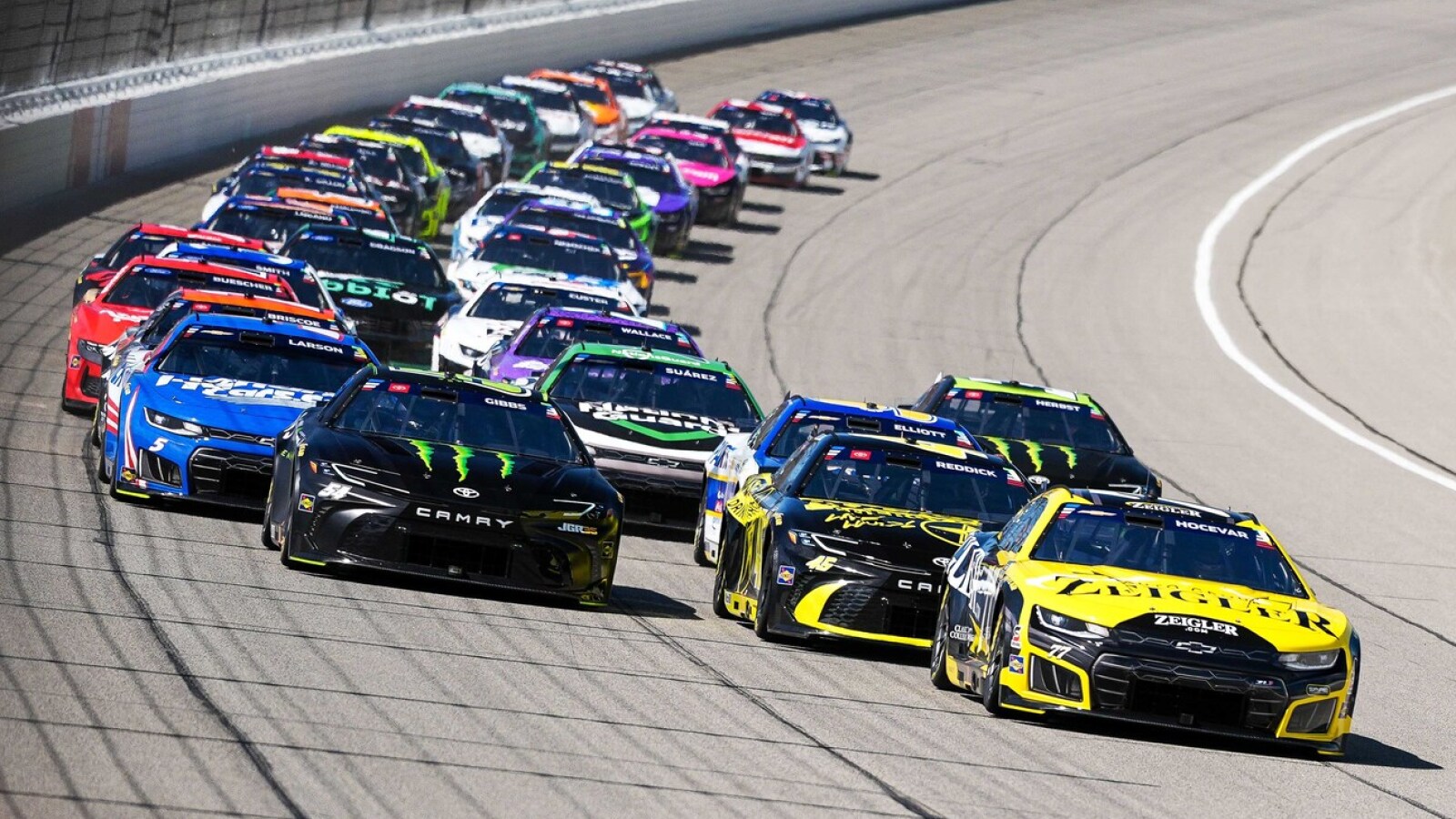 Bizarre restart crash in FireKeepers Casino 400 takes out multiple contenders