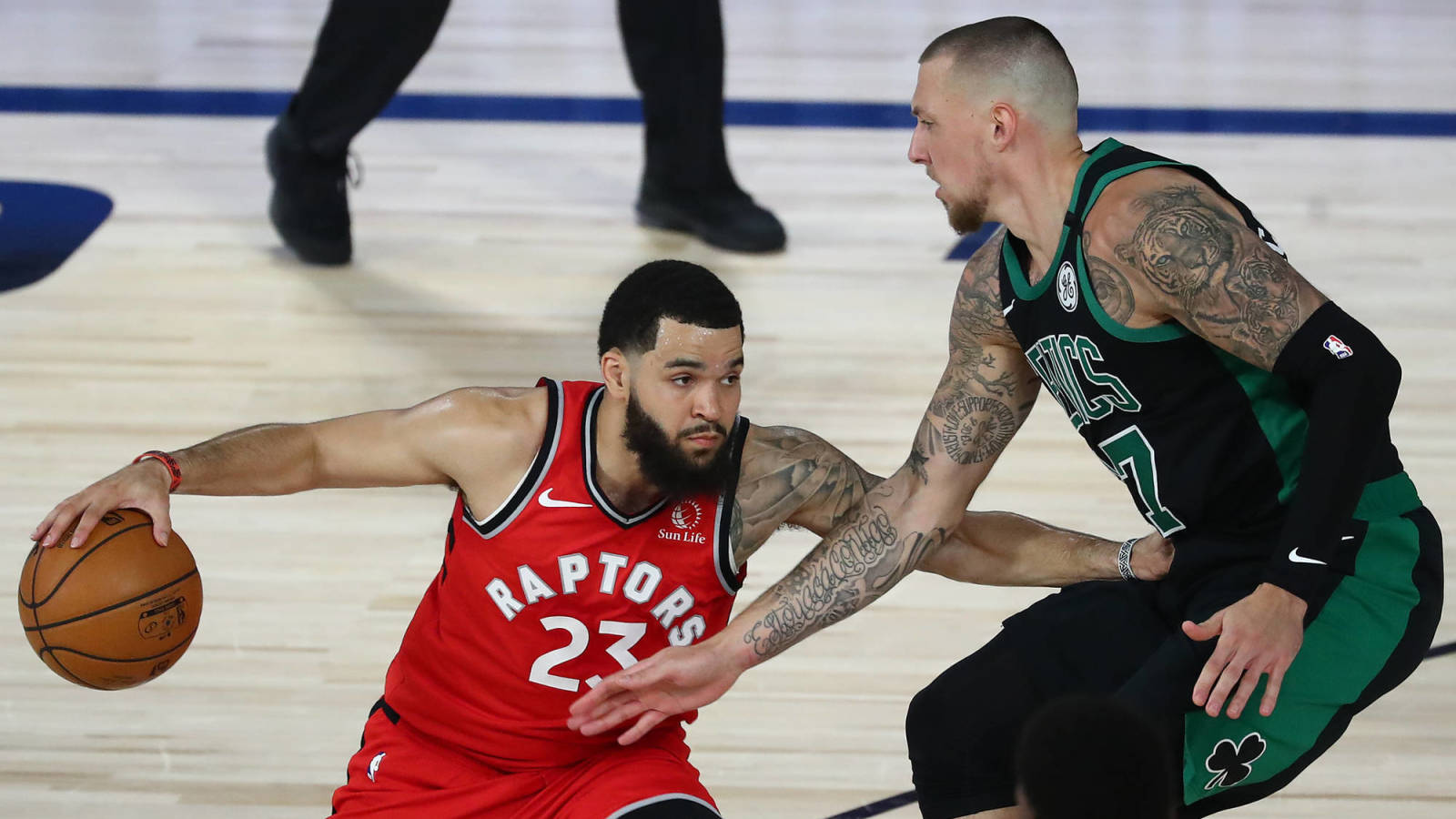 Daniel Theis Kicked By Pascal Siakam Gets Funny Sweet Chin Music Wrestling Memes Yardbarker