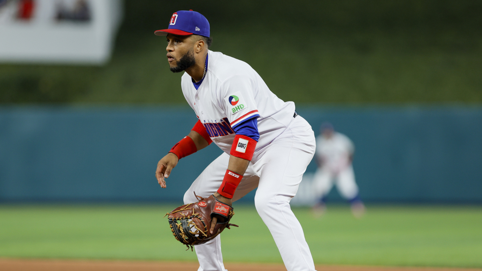 Robinson Cano joins exclusive club with 4,000th pro hit
