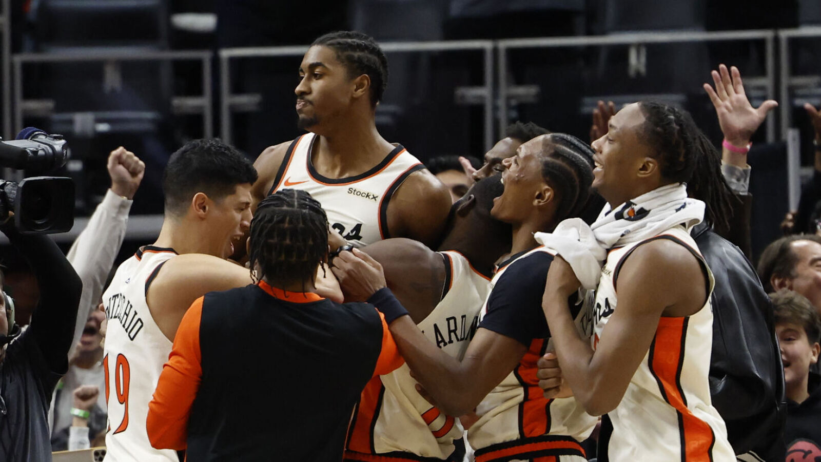 Watch: Pistons' Jaden Ivey wins it at the buzzer vs. Raptors
