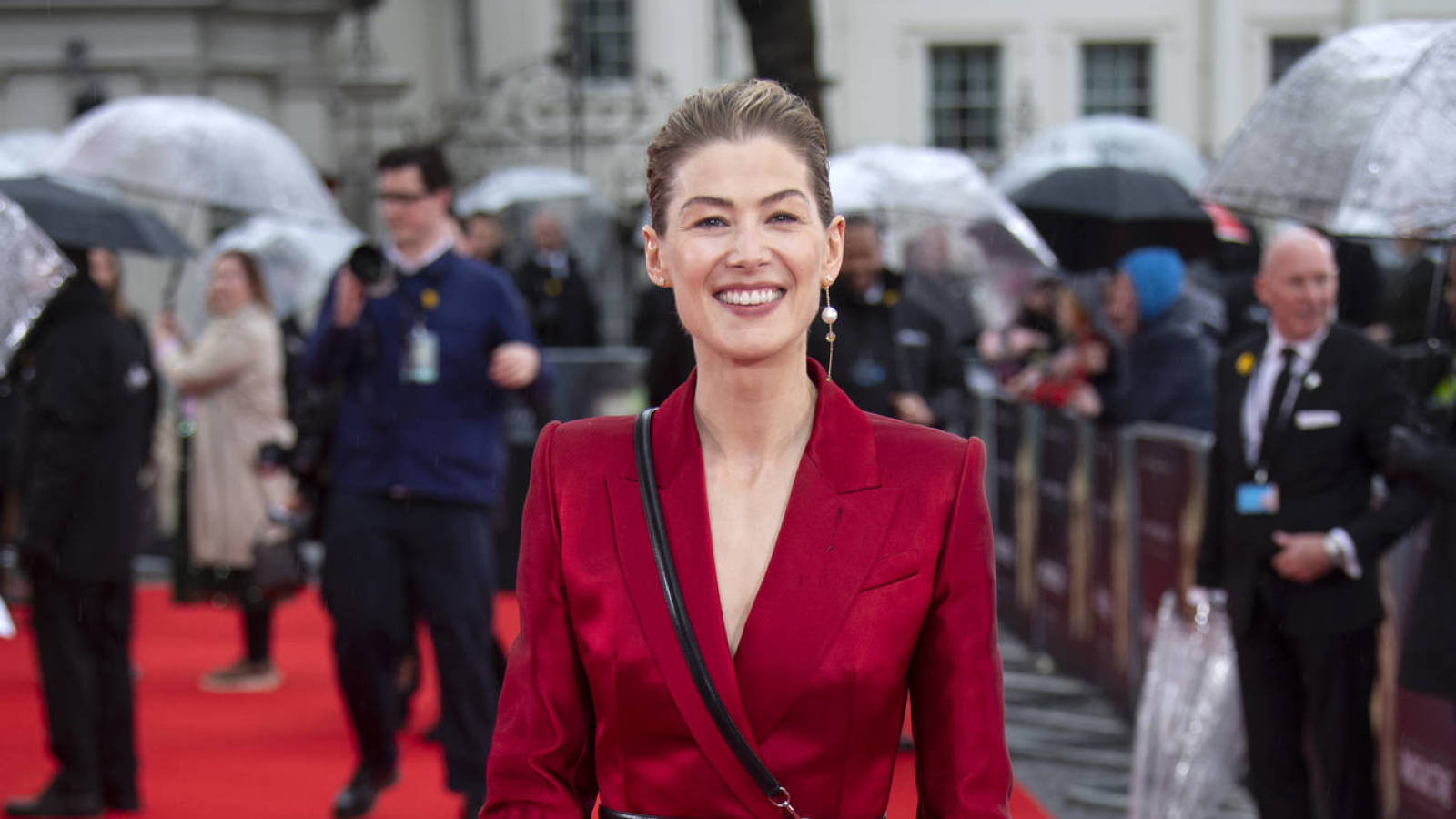 Rosamund Pike Laments Being Photoshopped In Movie Posters Yardbarker
