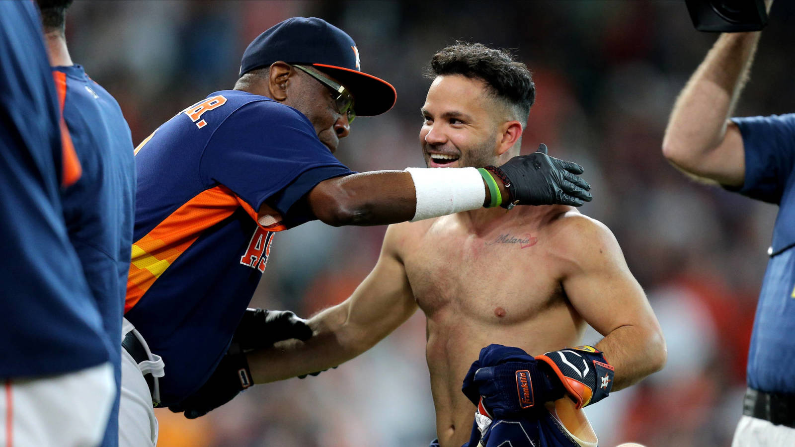 Dusty Baker congratulates Jose Altuve after Astros-Yankees walk-off.