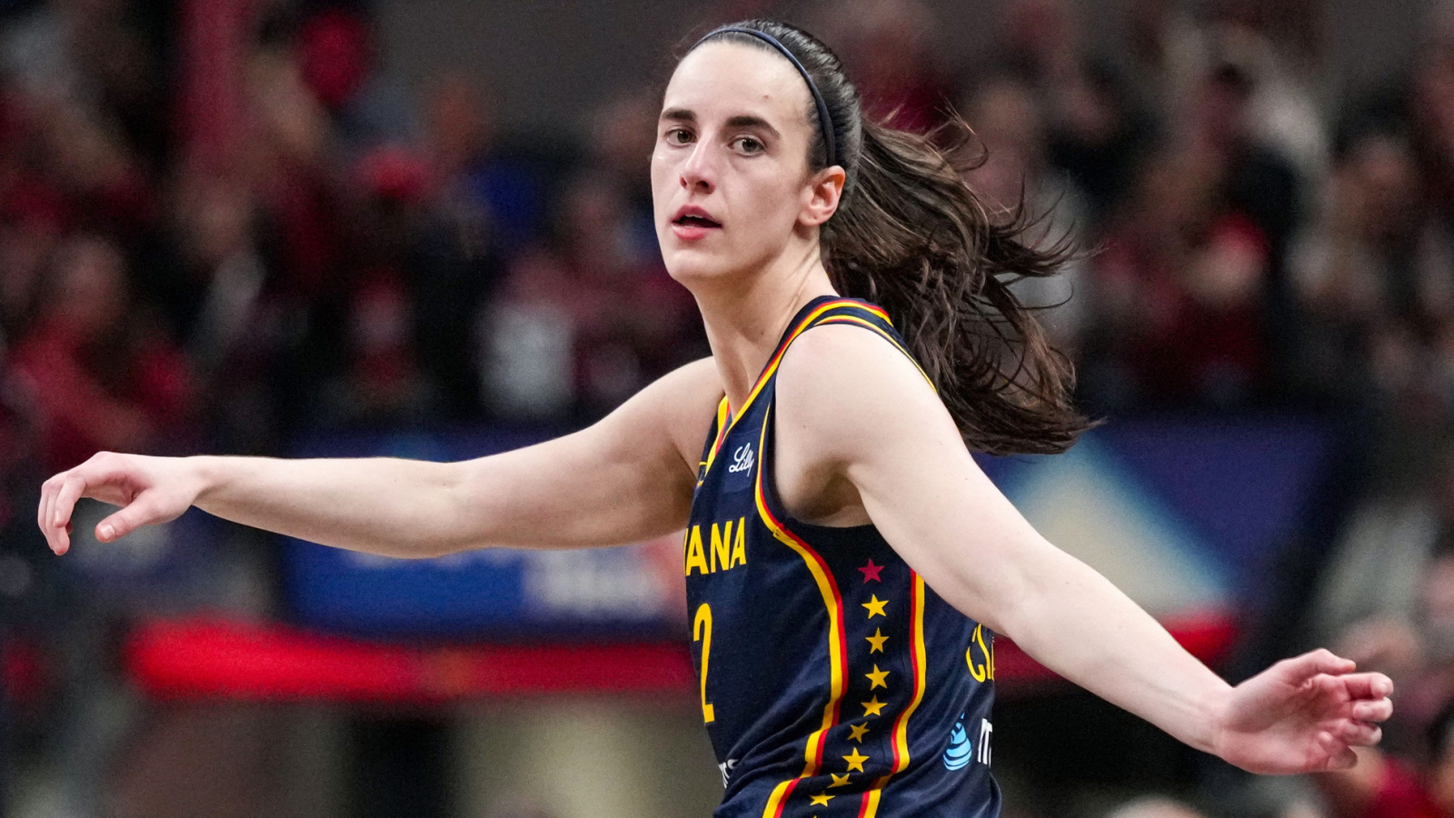 Caitlin Clark, Fever struggle in blowout loss to Lynx in regular-season finale