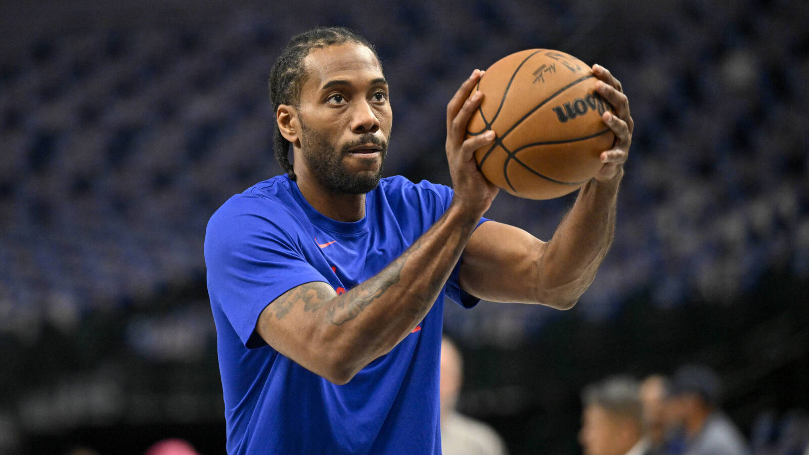 Clippers' postseason is on the brink due to Kawhi Leonard's persistent knee issues
