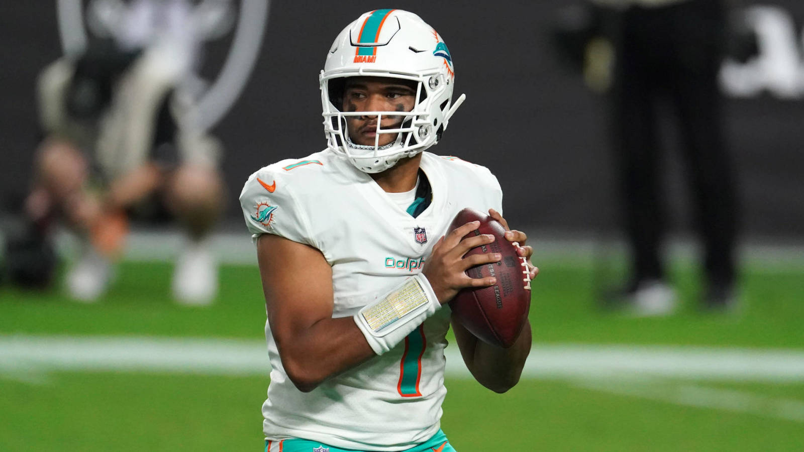 tua tagovailoa dolphins jersey