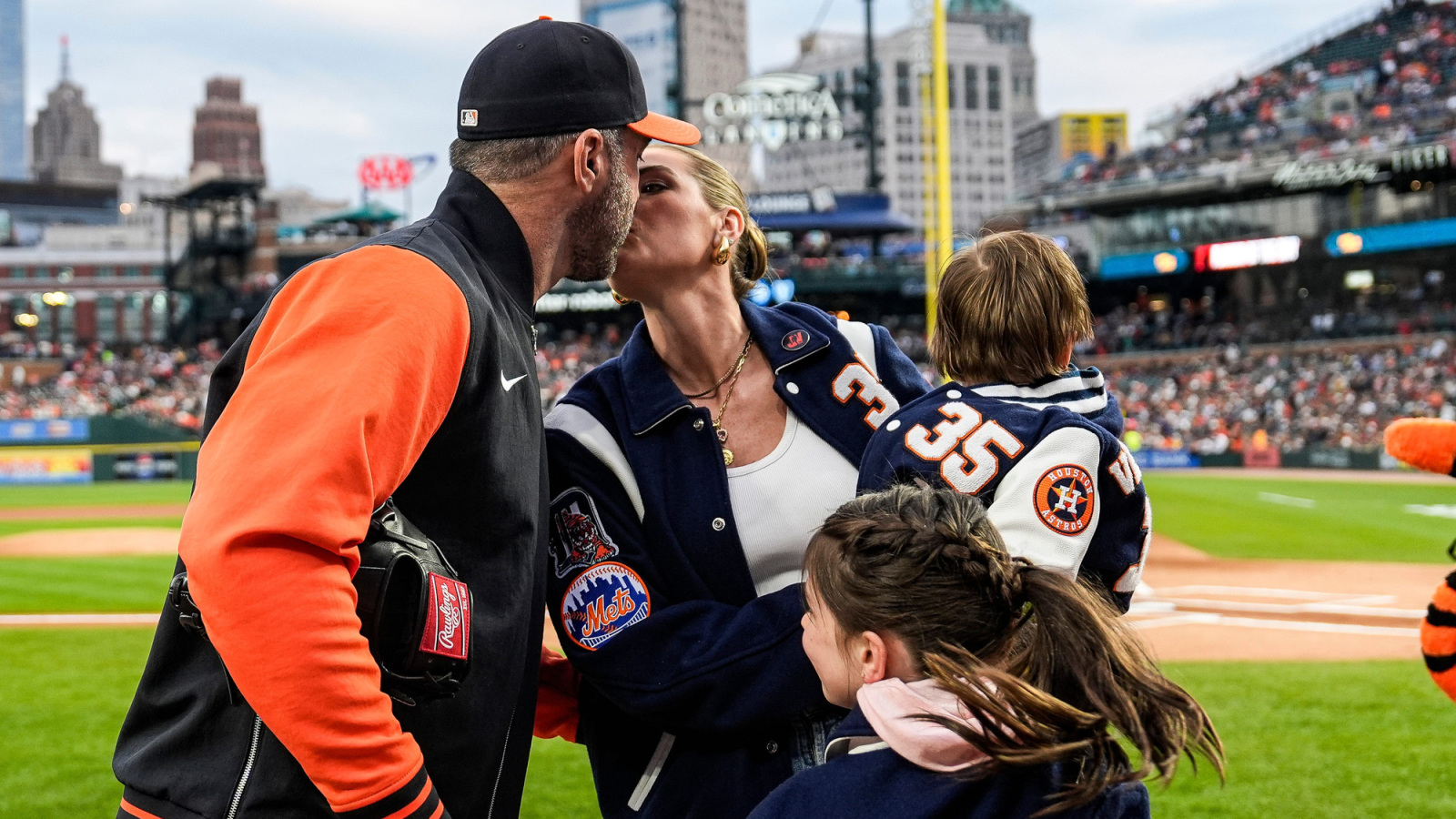 Justin Verlander receives emotional farewell at Comerica Park before final MLB start