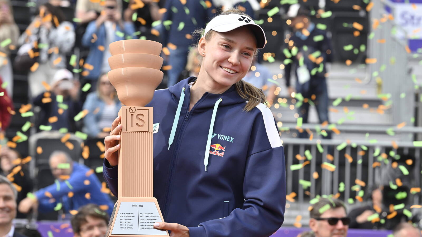 Elena Rybakina Reveals Insights Into the ‘Difficult’ Encounter with Iga Swiatek at Roland Garros
