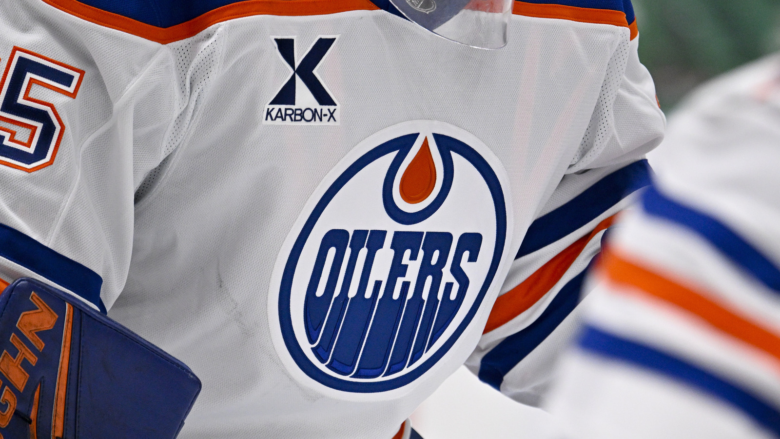 The Secret Behind the Oilers Dynasty Was Glen Sather’s Vision