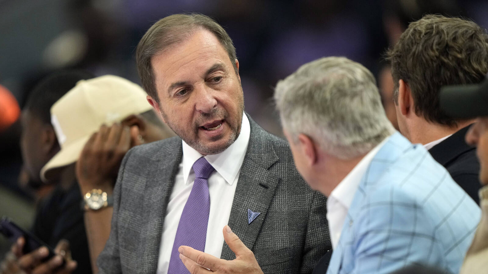 Majitel Warriors si stěžuje na negativitu fanoušků. Tým si neposílil, přestože skončil poslední sezonu katastrofálně