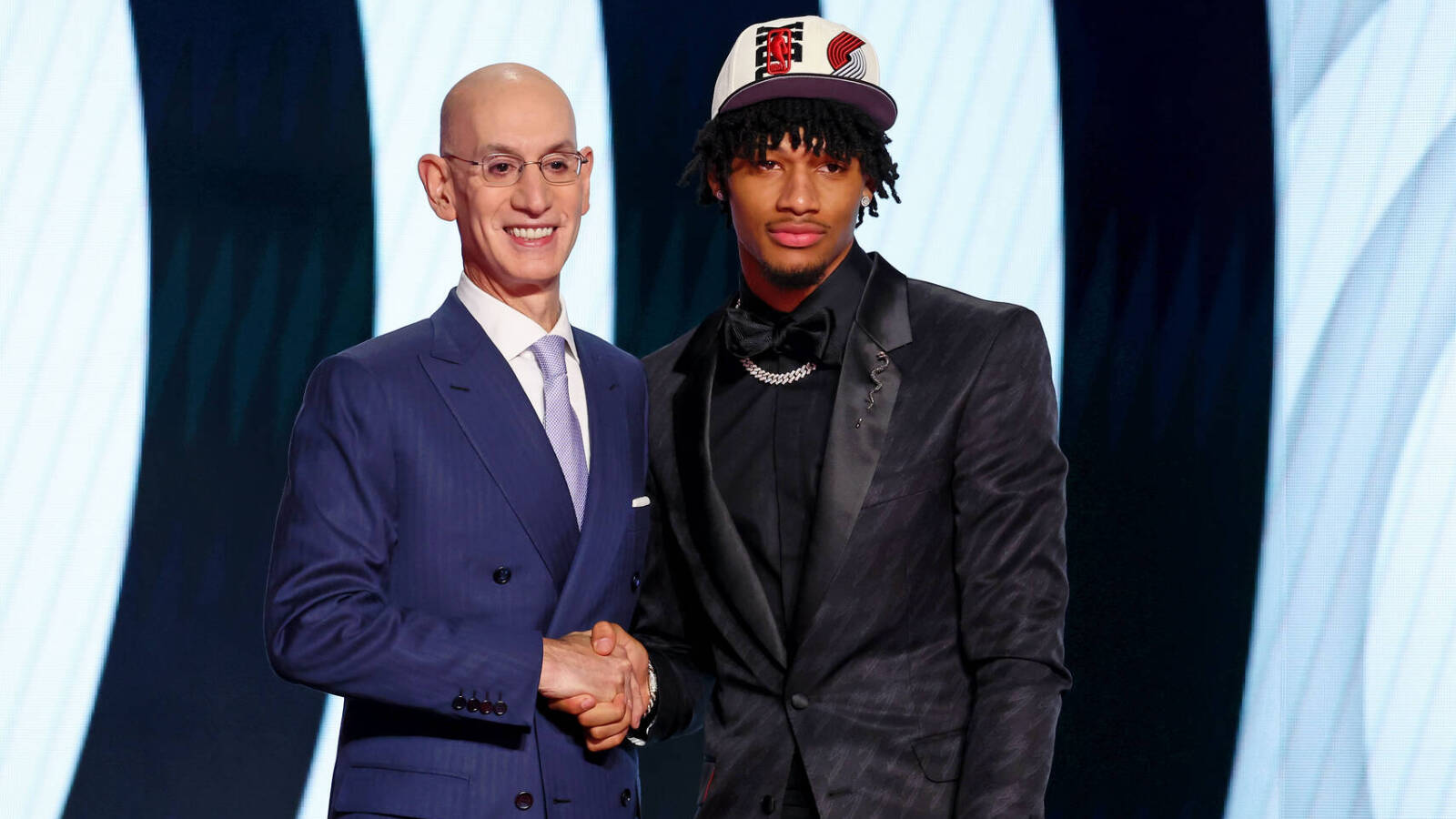 Trail Blazers first-round pick Shaedon Sharpe injures shoulder in Summer League debut
