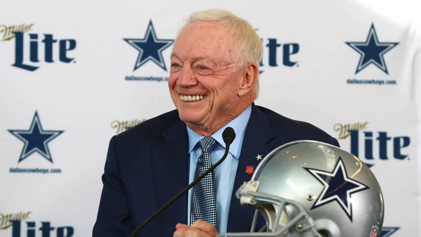 Cowboys remain world's most valuable sports franchise at $5.7 billion - NewsOpener Cowboys remain world's most valuable sports franchise at $5.7 billion