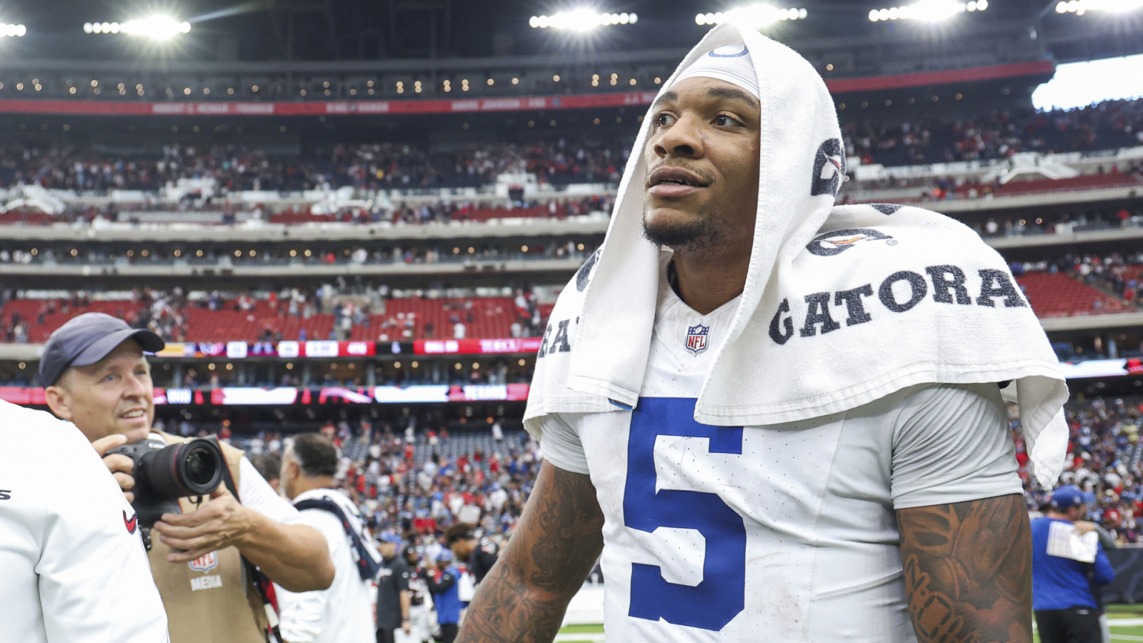 Draft guru shares advice for young quarterbacks after Anthony Richardson benching
