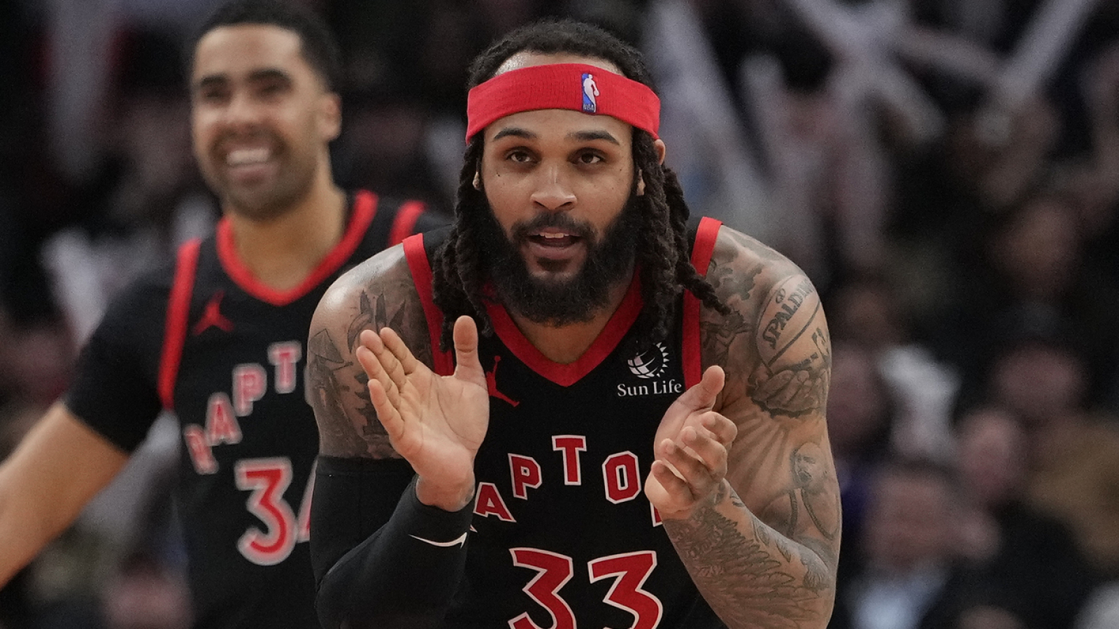 Bucks to sign free-agent swingman