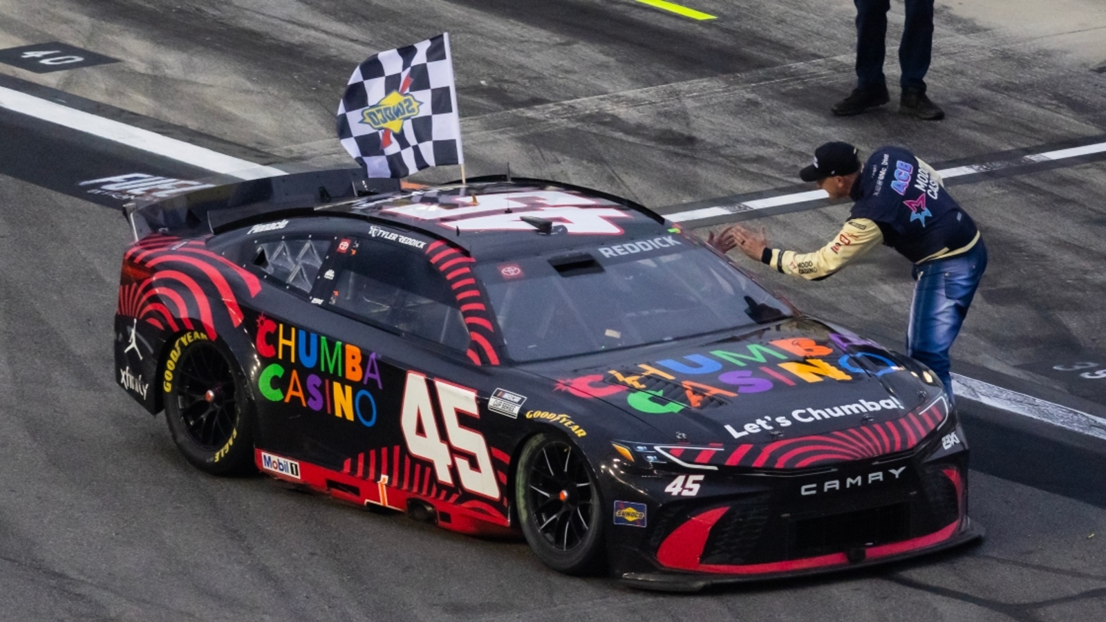 Denny Hamlin praises Tyler Reddick for Dale Earnhardt Jr.-esque run to win Daytona 500