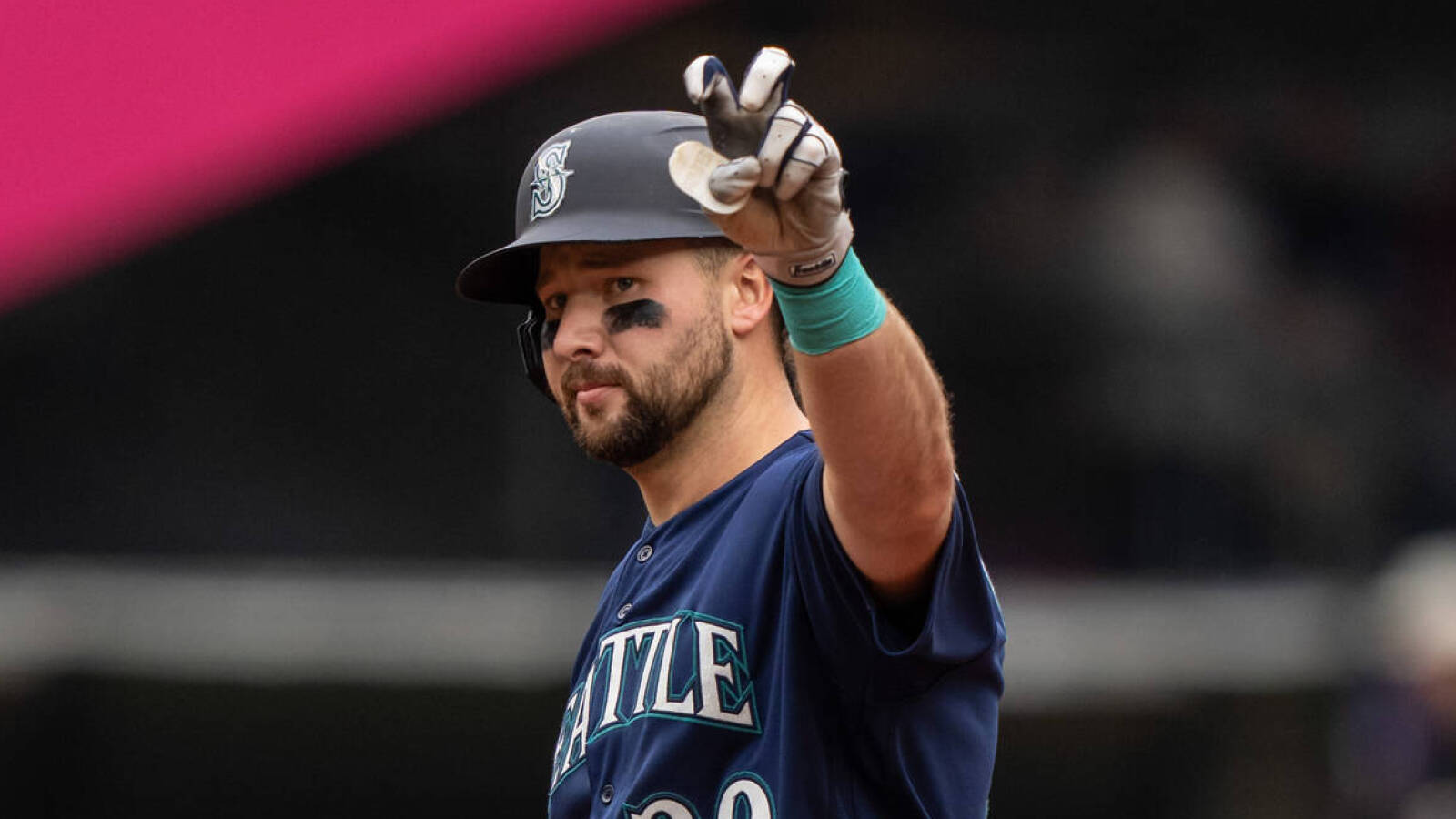 Mariners catcher offers critical comments following team's elimination from playoffs