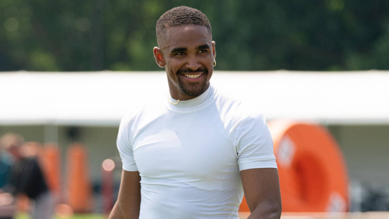 Eagles teammates 'blown away' by Jalen Hurts on and off the field