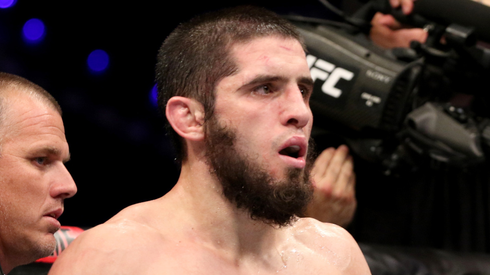 Makhachev Shuts Down A Chandler Fight – ‘You’ll Run Away’