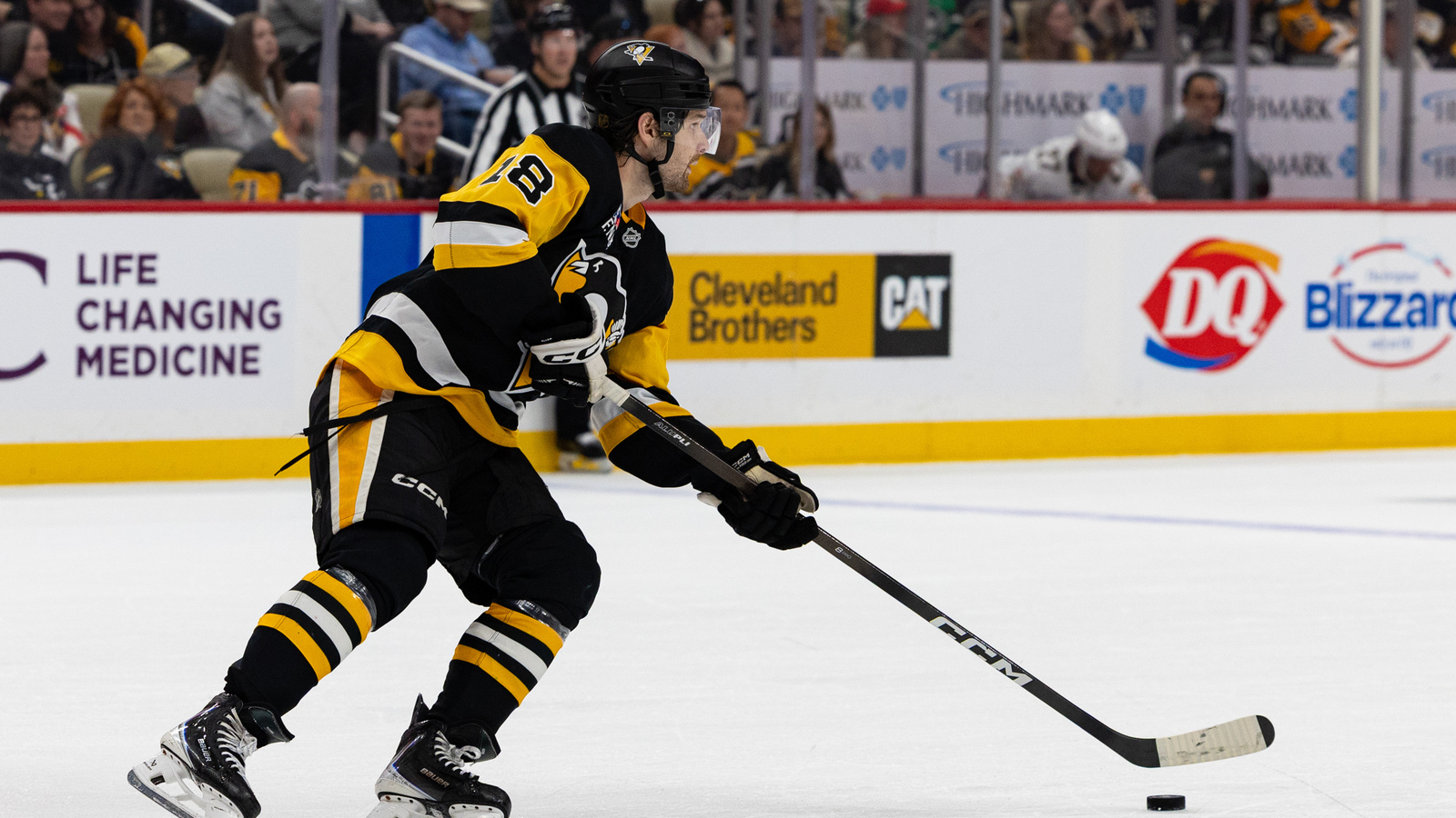 Penguins Secure Tommy Novak with Three-Year Deal Ahead of Free Agency