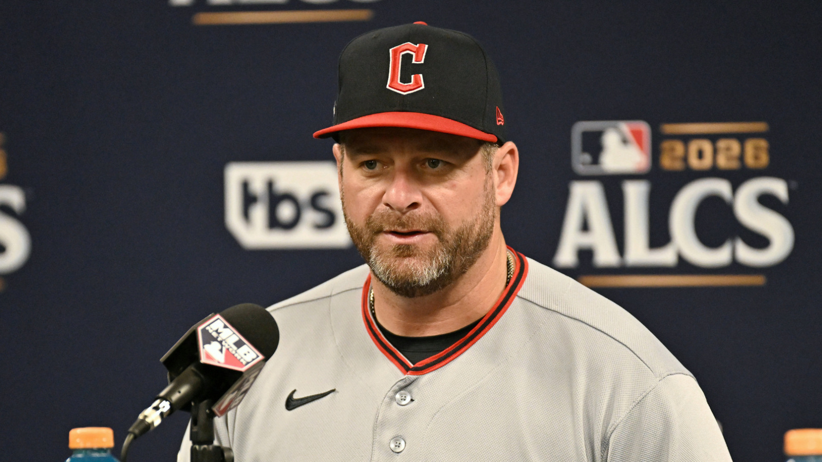 Guardians manager Stephen Vogt shuts down Mariners rumor with four words