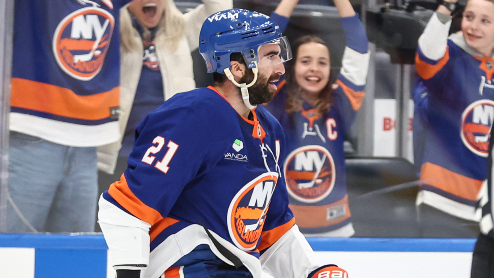 Giving Back With Kyle Palmieri