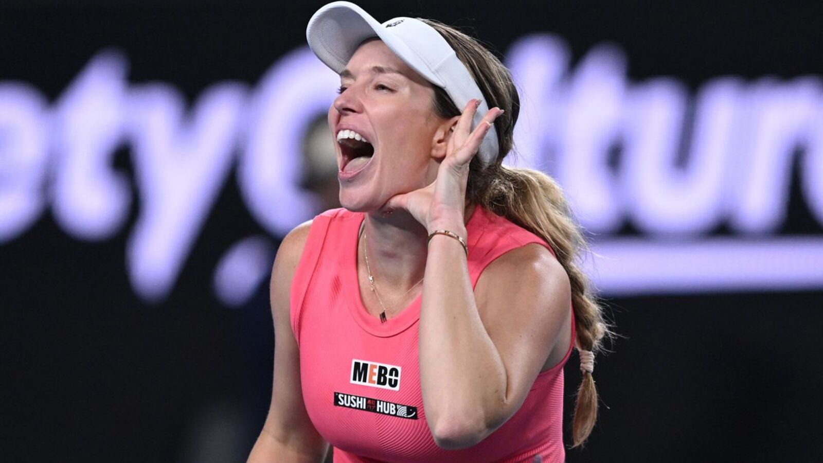 Daily Dose of Social Media: Danielle Collins delivers on her promise—shares five-star Bahamas trip