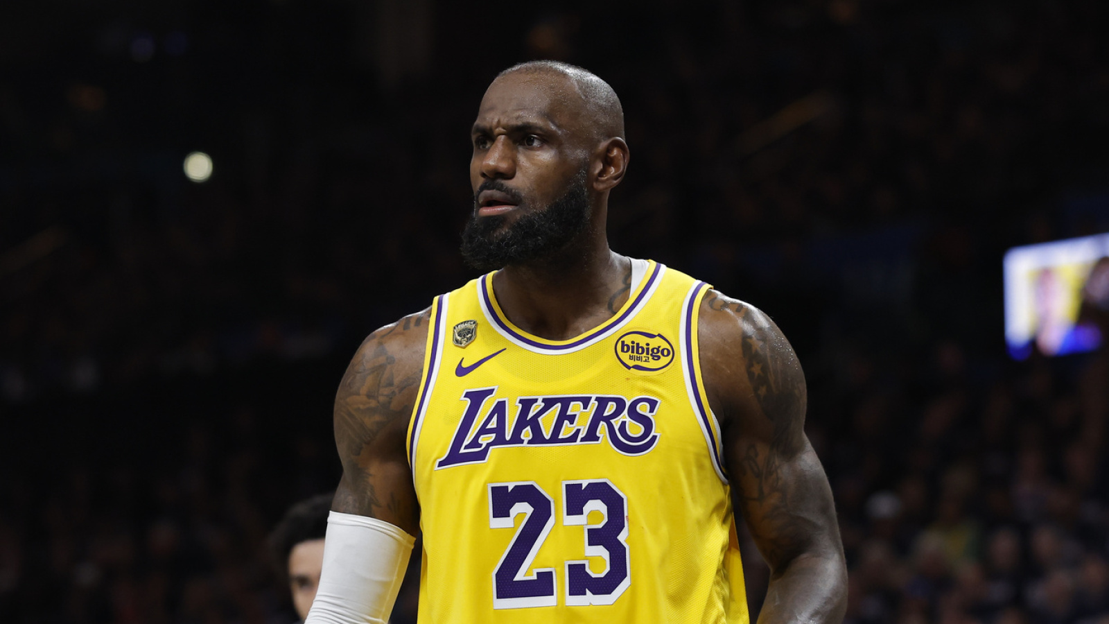 LeBron James před rozhodnutím: Která ze dvou "superliga" týmů získá hvězdu NBA?
