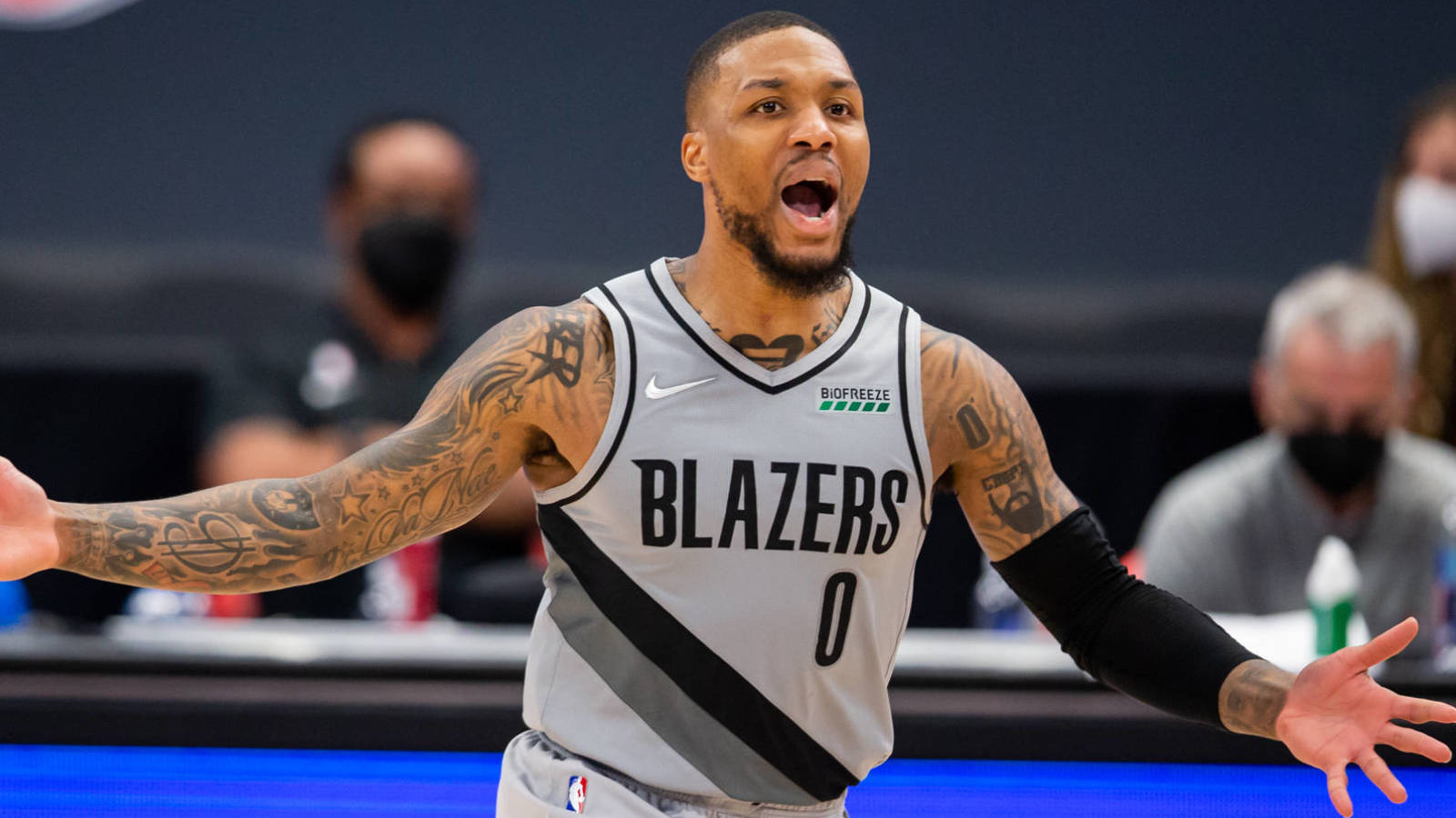 damian lillard vs kyrie irving stats