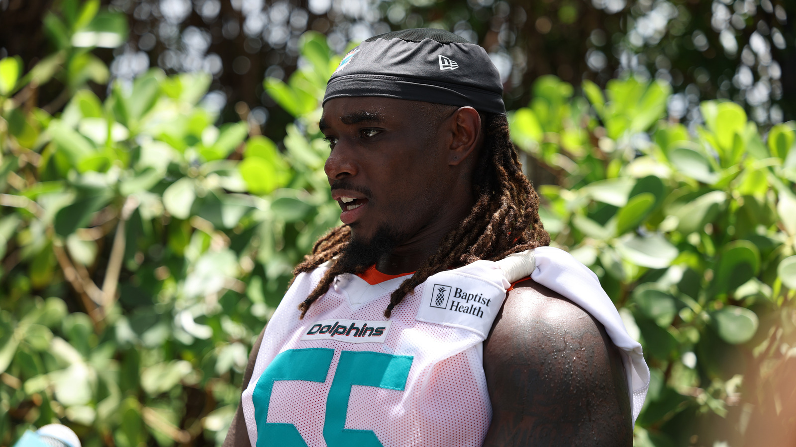 Dolphins C Aaron Brewer Seeking New Contract