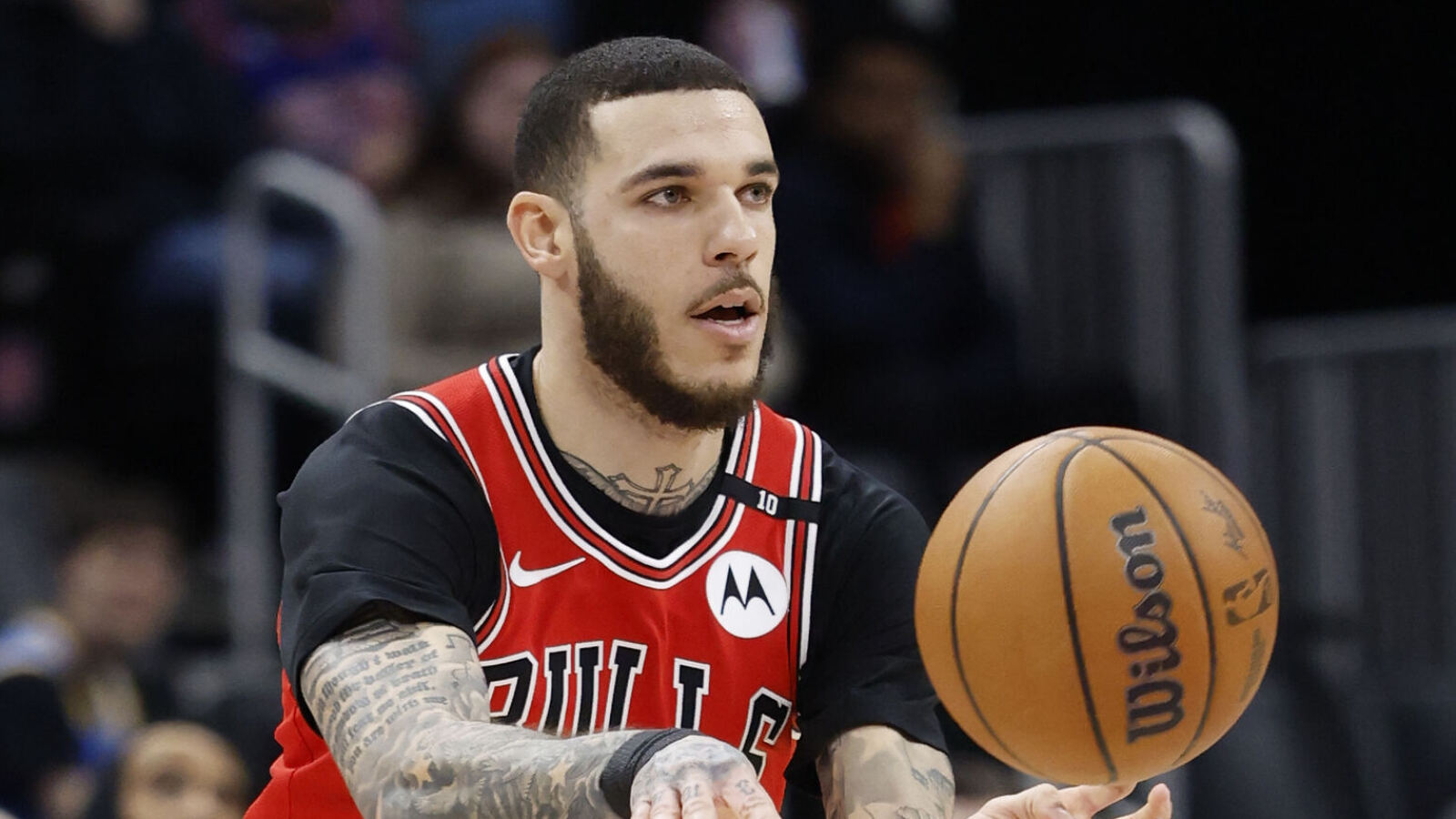Bulls make stunning commitment to Lonzo Ball amid rumors