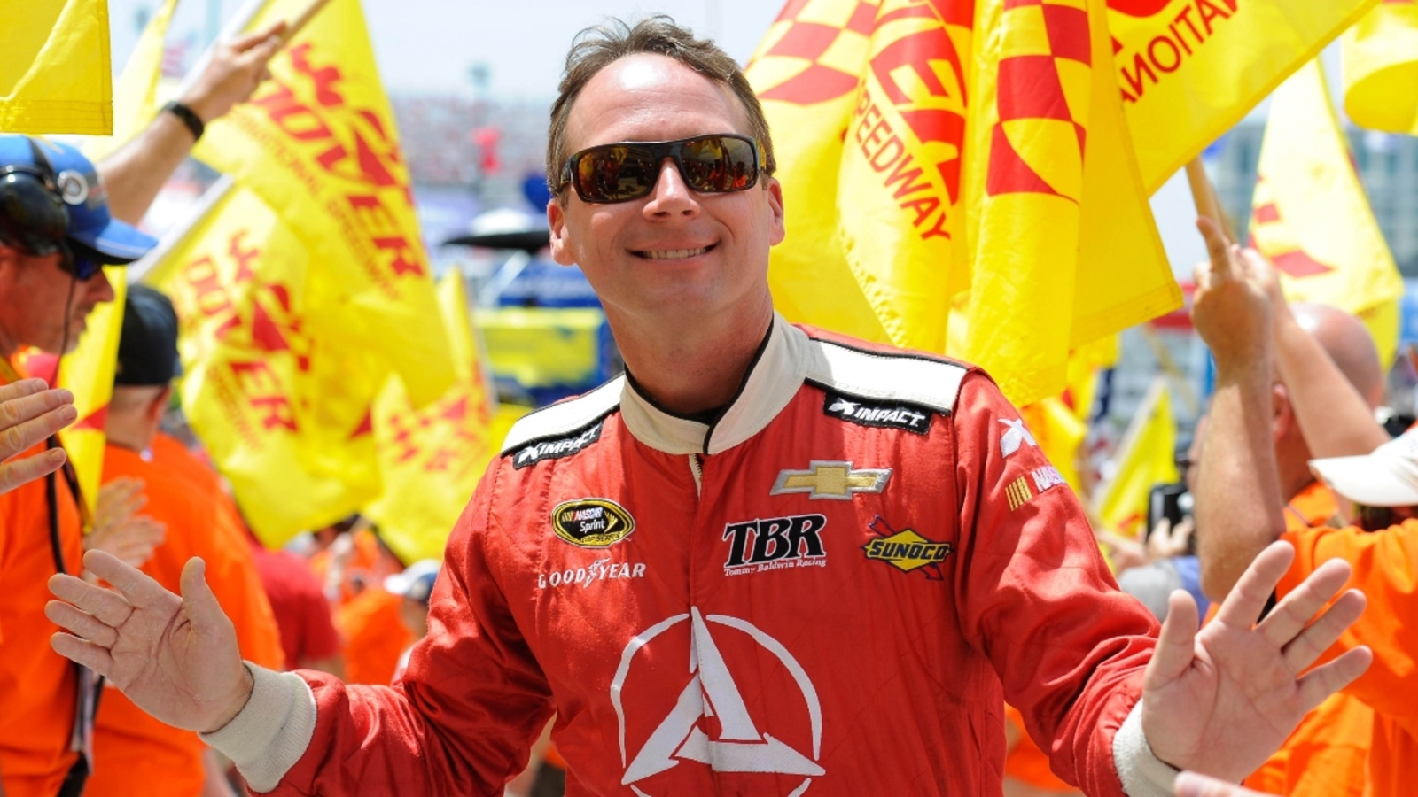 Dave Blaney leaves on top, announces retirement after winning Lou Blaney Memorial at Sharon Speedway
