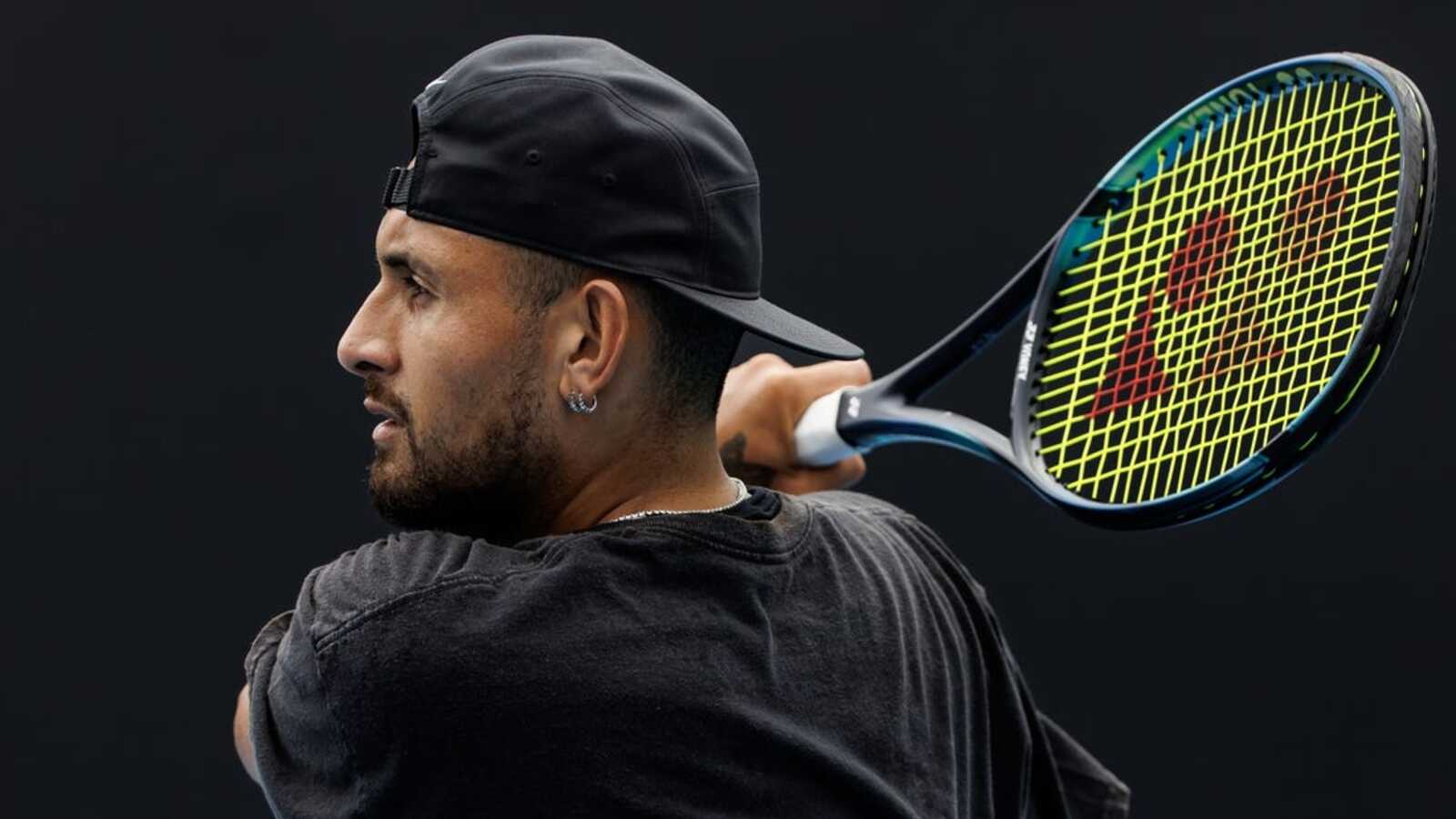Nick Kyrgios (knee) WDs from Wimbledon tuneup