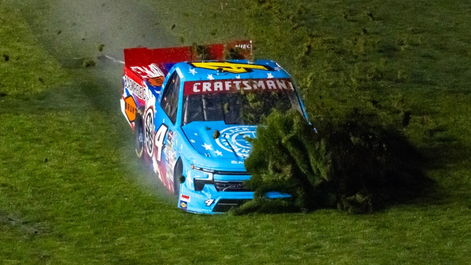 NASCAR insiders, Mark Martin point to real problem with Cleetus McFarland racing in O’Reilly Series