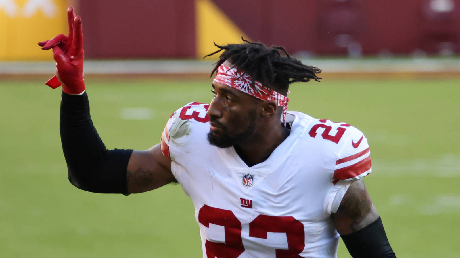 Giants sign Logan Ryan to extension